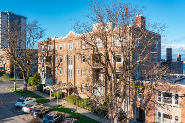 Ansonia Apartments in Tacoma, WA - Building Photo - Building Photo
