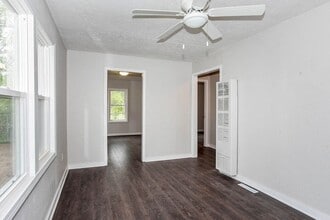 1226-1222 Shakespeare Ave in Kalamazoo, MI - Building Photo - Building Photo