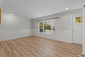 230 Selkirk St in Canton Township, MI - Foto de edificio - Building Photo