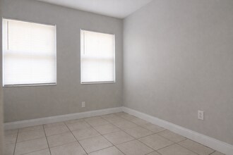 4812 Irvington Ave in Jacksonville, FL - Building Photo - Building Photo