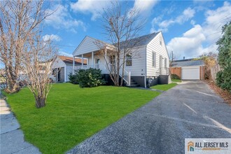 8 1st St in Sayreville, NJ - Building Photo - Building Photo