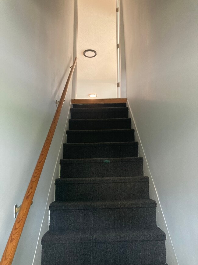 16 Parsons St, Unit 2nd Floor in Binghamton, NY - Building Photo - Building Photo