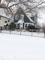 3105 Bailey Rd in Cuyahoga Falls, OH - Building Photo