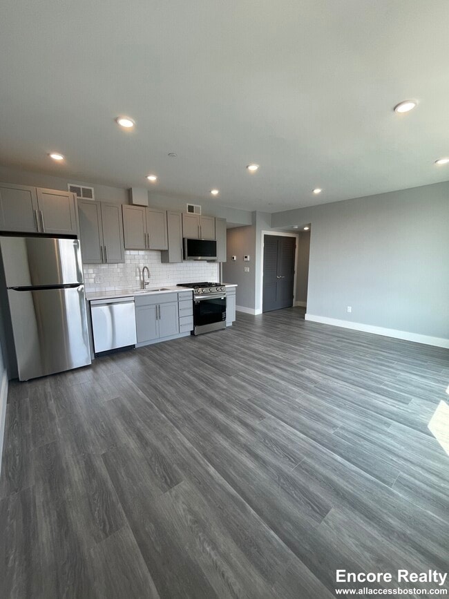 365 Western Ave, Unit 614 in Boston, MA - Building Photo - Building Photo