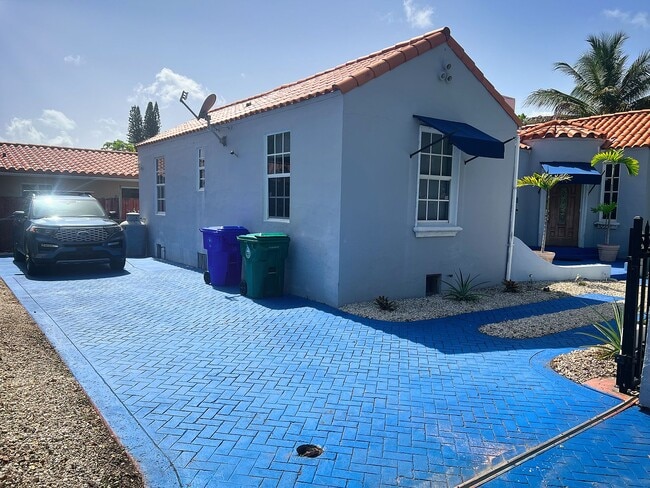 2100 SW 14th Ave in Miami, FL - Building Photo - Building Photo