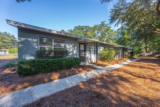 1013 Holton Ave, Unit 1 in Fort Walton Beach, FL - Building Photo - Building Photo
