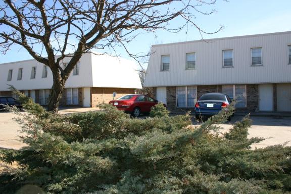 Boulevard Town Homes in Edmond, OK - Building Photo