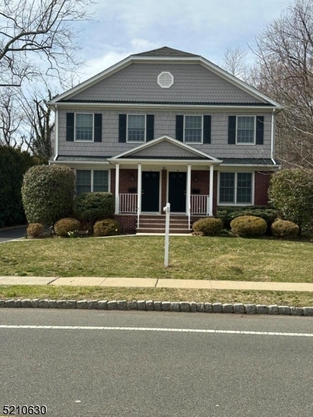 90 Central Ave in Madison, NJ - Building Photo