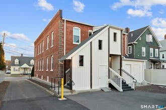 18 Kelley St in Bristol, CT - Building Photo - Building Photo