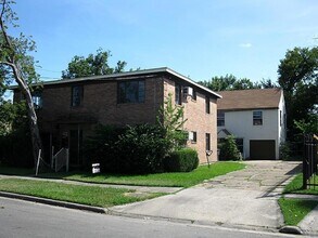 5344 Leeland St in Houston, TX - Foto de edificio - Building Photo