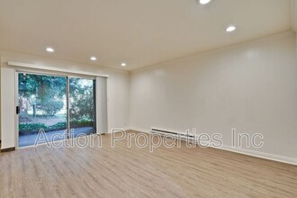 505 Cypress Point Dr in Mountain View, CA - Building Photo - Building Photo