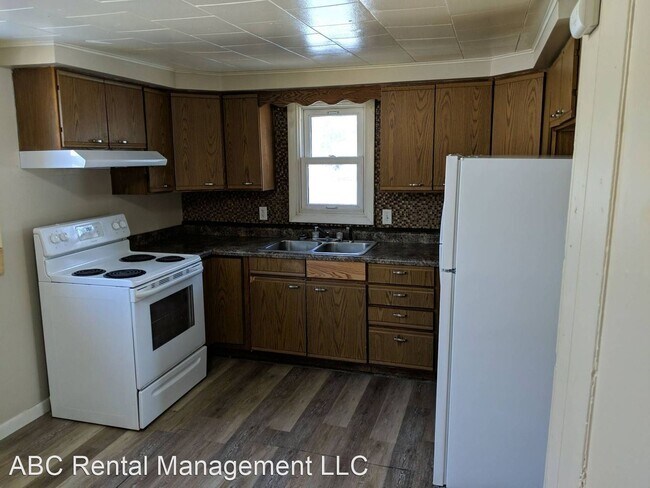 914 Barnard St photo'