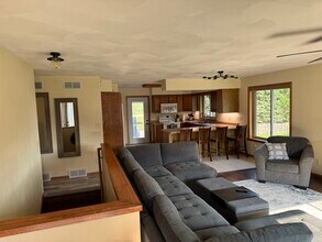 1014 S Division St in Waunakee, WI - Building Photo - Building Photo