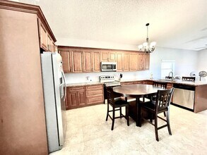 6373 Lansdowne Cir in Boynton Beach, FL - Building Photo - Building Photo