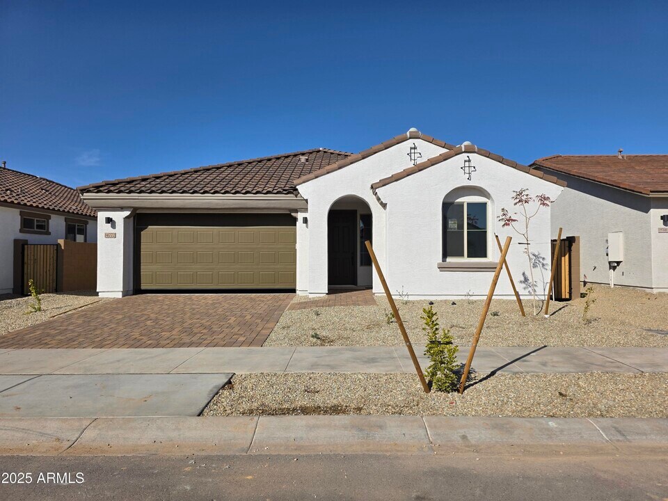 14772 W Soft Wind Dr in Sun City West, AZ - Building Photo