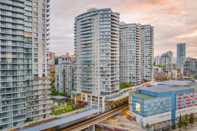 Azure 1 in New Westminster, BC - Building Photo - Building Photo