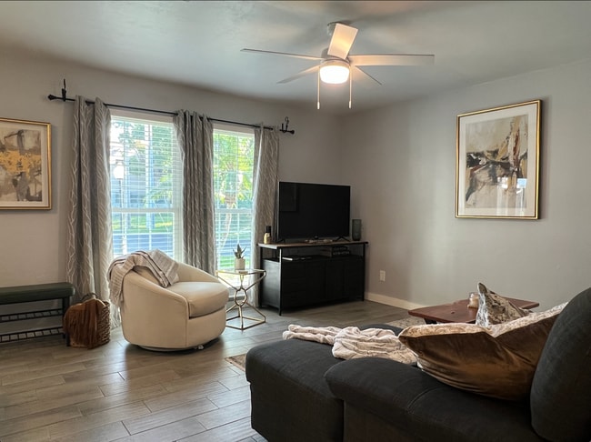 property at 3372 Alouette Cir