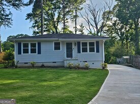 722 Ford Pl in Scottdale, GA - Building Photo