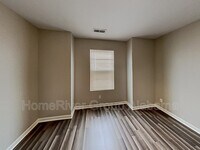 124 Lockport Dr photo'