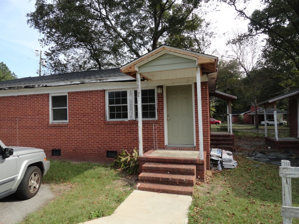 312 Old Shaw Rd-Unit -312 Old Shaw Rd. in Fayetteville, NC - Building Photo