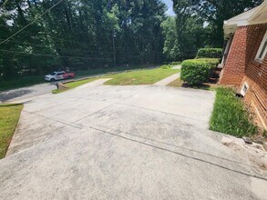 972 Biltmore Dr NE in Atlanta, GA - Building Photo - Building Photo
