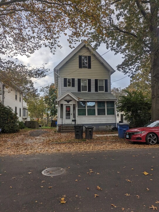 106 Greenwich Ave in New Haven, CT - Building Photo