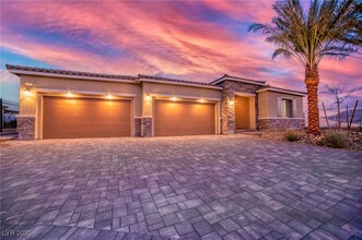 11288 Rebel Dome Ct in Las Vegas, NV - Building Photo - Building Photo