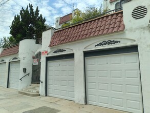 907-909 Glendale Blvd in Los Angeles, CA - Building Photo - Building Photo