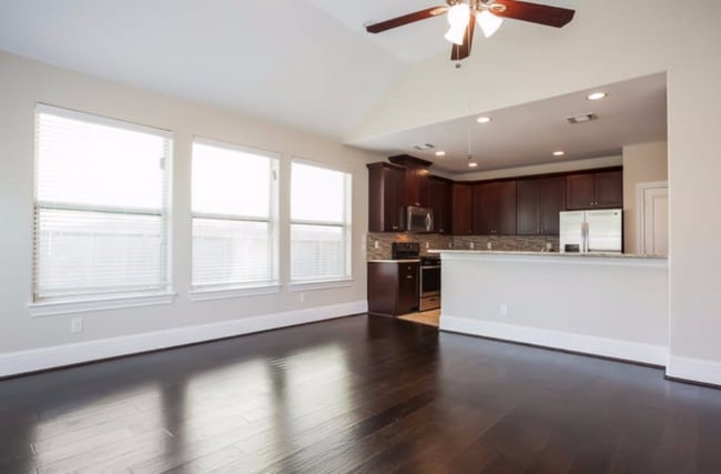 2310-4thJamison Jamison Pine Dr in Pearland, TX - Building Photo - Building Photo