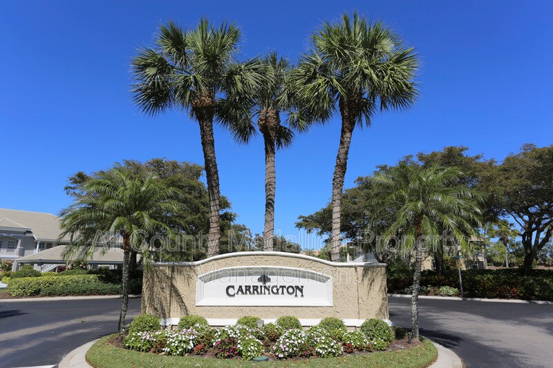 2405 Harmony Ln in Naples, FL - Building Photo