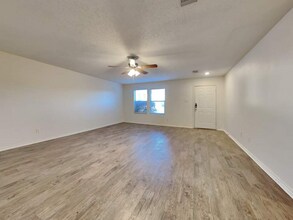 3912 Fox Run Dr in Fort Worth, TX - Building Photo - Building Photo