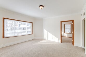 2101 Como Ave in St. Paul, MN - Foto de edificio - Building Photo