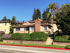 1566 N Verdugo Rd in Glendale, CA - Building Photo - Building Photo