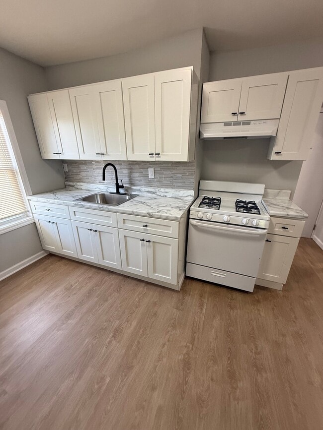 128 Keen St, Unit 3