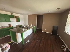 6119 University Hills Blvd in Dallas, TX - Building Photo - Building Photo