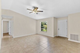 3157 Juno Rd in Venice, FL - Building Photo - Building Photo