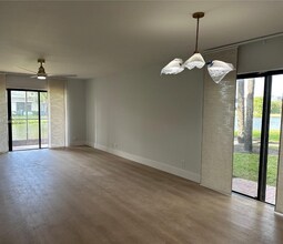 16561 Blatt Blvd in Weston, FL - Building Photo - Building Photo
