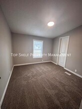 510 S 4th St in Adel, IA - Building Photo - Building Photo