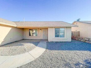 10191 E 35th Pl in Yuma, AZ - Building Photo - Building Photo
