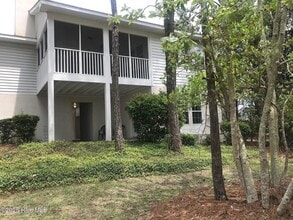3203 St James Dr SE in Southport, NC - Building Photo - Building Photo