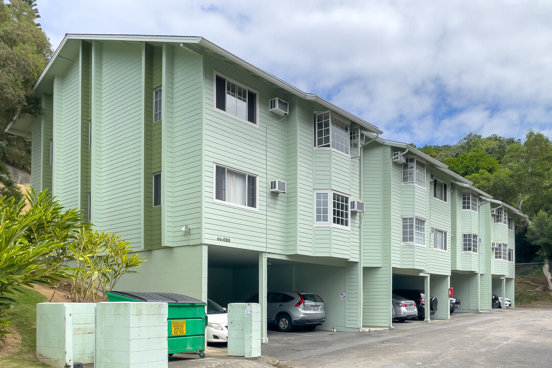 Healani Gardens in Kaneohe, HI - Building Photo