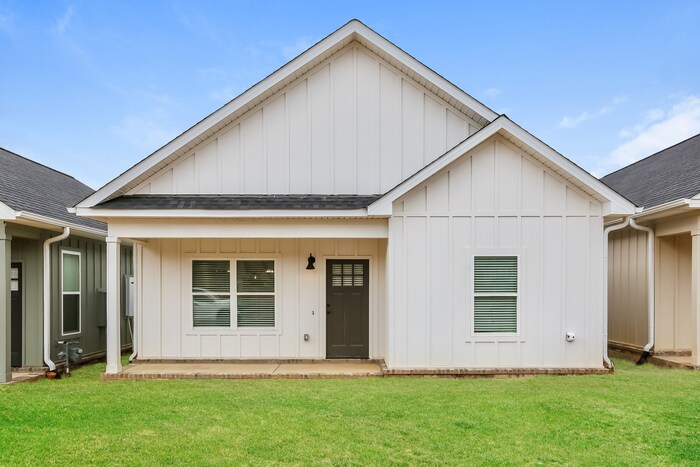 16220 Lamarche Dr in Little Rock, AR - Building Photo