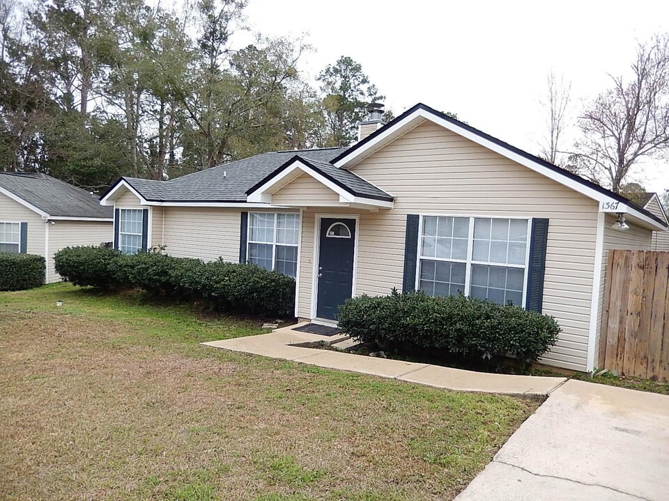 1367 Idlewild Dr in Tallahassee, FL - Building Photo