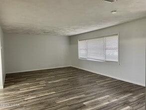 4701 W Elm St in Lima, OH - Building Photo - Building Photo