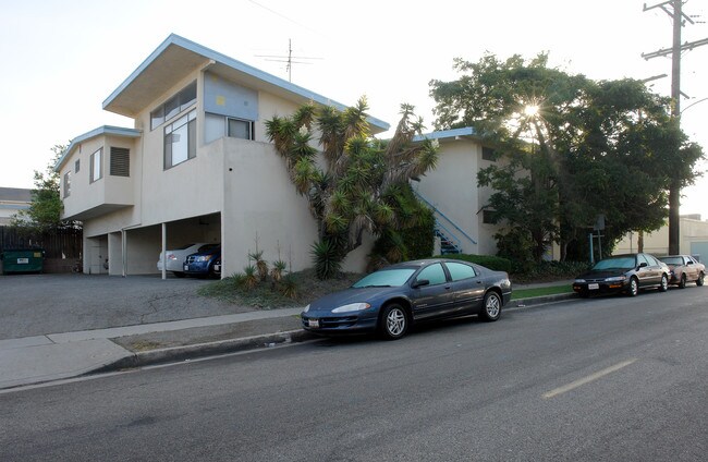 433 Venice Way in Inglewood, CA - Foto de edificio - Building Photo