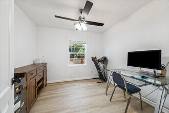 716 E 40th St in Houston, TX - Building Photo - Building Photo
