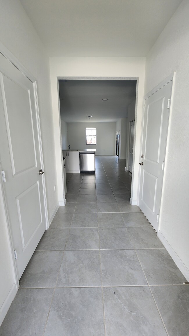28647 SW 129th Ct in Homestead, FL - Foto de edificio - Building Photo