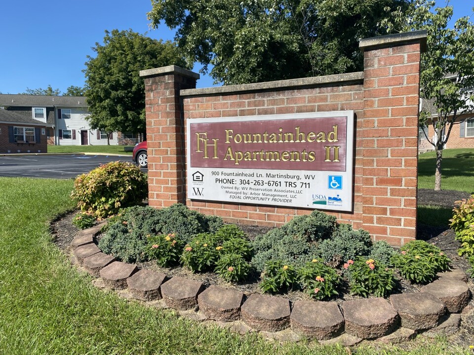 Fountain Head Apartments in Martinsburg, WV - Building Photo