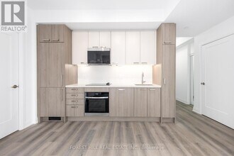 20 Soudan Ave in Toronto, ON - Building Photo - Building Photo