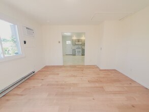 798 Cove Rd, Unit 2 in Stamford, CT - Building Photo - Building Photo